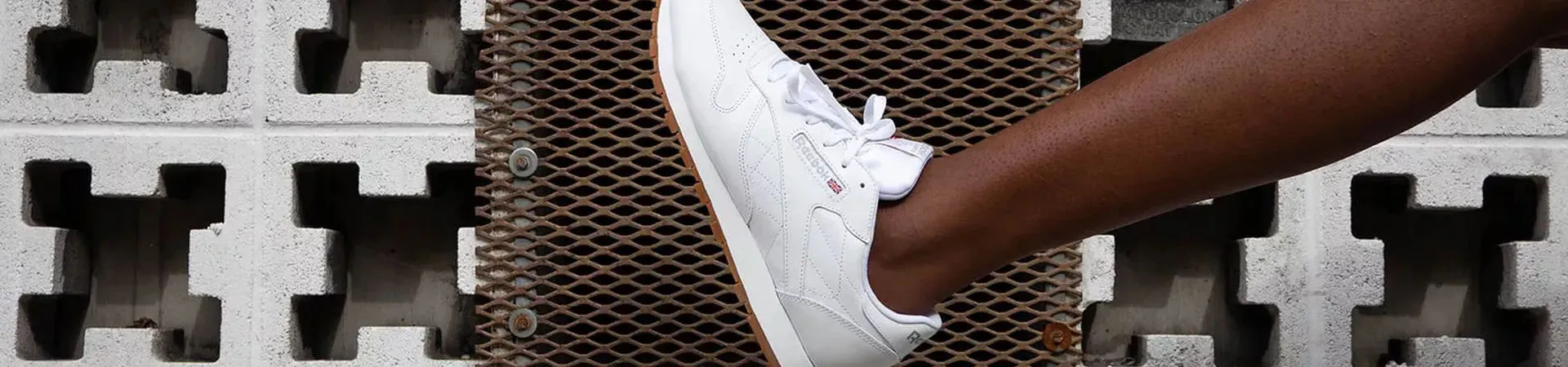 Kako očistiti Classic Leather patike da izgledaju kao nove